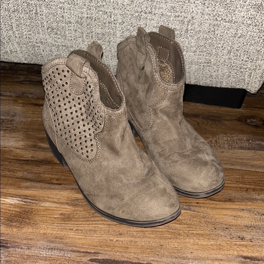 Justice Brown Kids Boots
